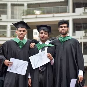 Meet your Posher, Saif